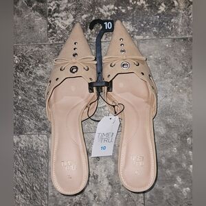 Time and Tru Women's Studded Kitten Heel Mules in a tan/nude color  size 10 NWT